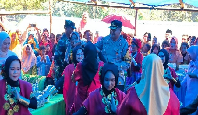 Masapi Kompol Muh. Rifai Hadiri Peresmian Rumah Adat Kombong Pitu Masapi ...
